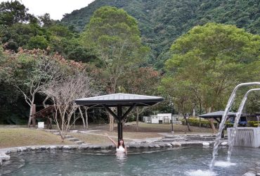 宜蘭泡湯秘境[碧候溫泉]，環山景致中的泡湯秘境，一人80元可享一整天的泡湯體驗。