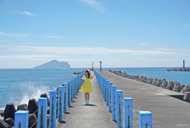 宜蘭頭城[烏石港北堤藍色步道]，眺望龜山島最美視角，絕美無邊際看海步道，宛如通往大海中心，頭城看海秘境。