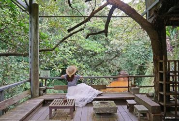 新北嶺腳車站秘境【觀荷】，溪水旁的無菜單咖啡館，低消一百元不限制時間，空靈系茶屋宛若世外桃源。