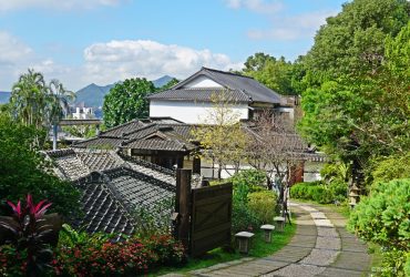 《北投文物館》百年日式木造古蹟前身為溫泉旅館｜北投必訪景點、建築亮點與館內餐飲介紹